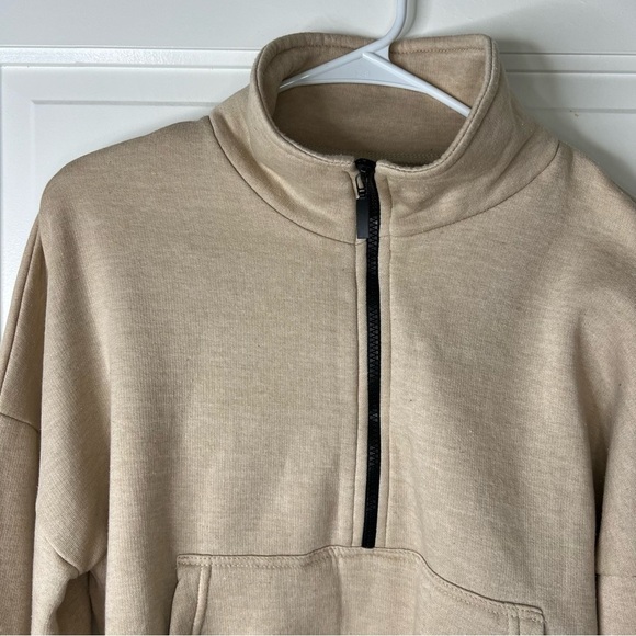 Pretty little thing Sand Oversized Zip Front Sweatshirt size small. - Picture 4 of 16
